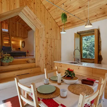 Σπίτι διακοπών Renovated Farm House With Relaxing Sun Deck *