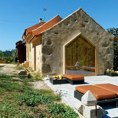 Renovated Farm House With Relaxing Sun Deck Oliveira de Azemeis