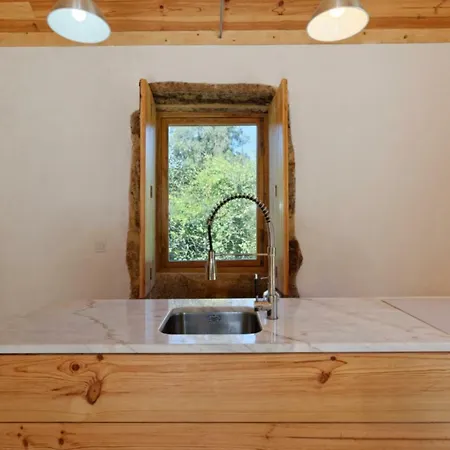 Renovated Farm House With Relaxing Sun Deck Σπίτι διακοπών